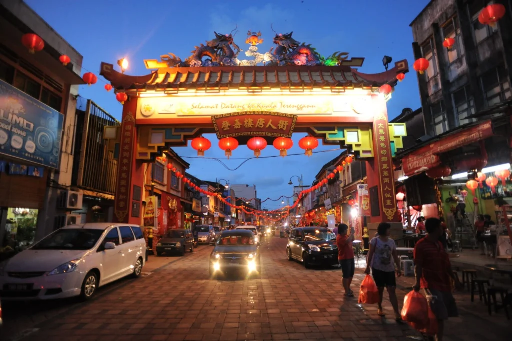 KAMPUNG CINA PADA WAKTU MALAM