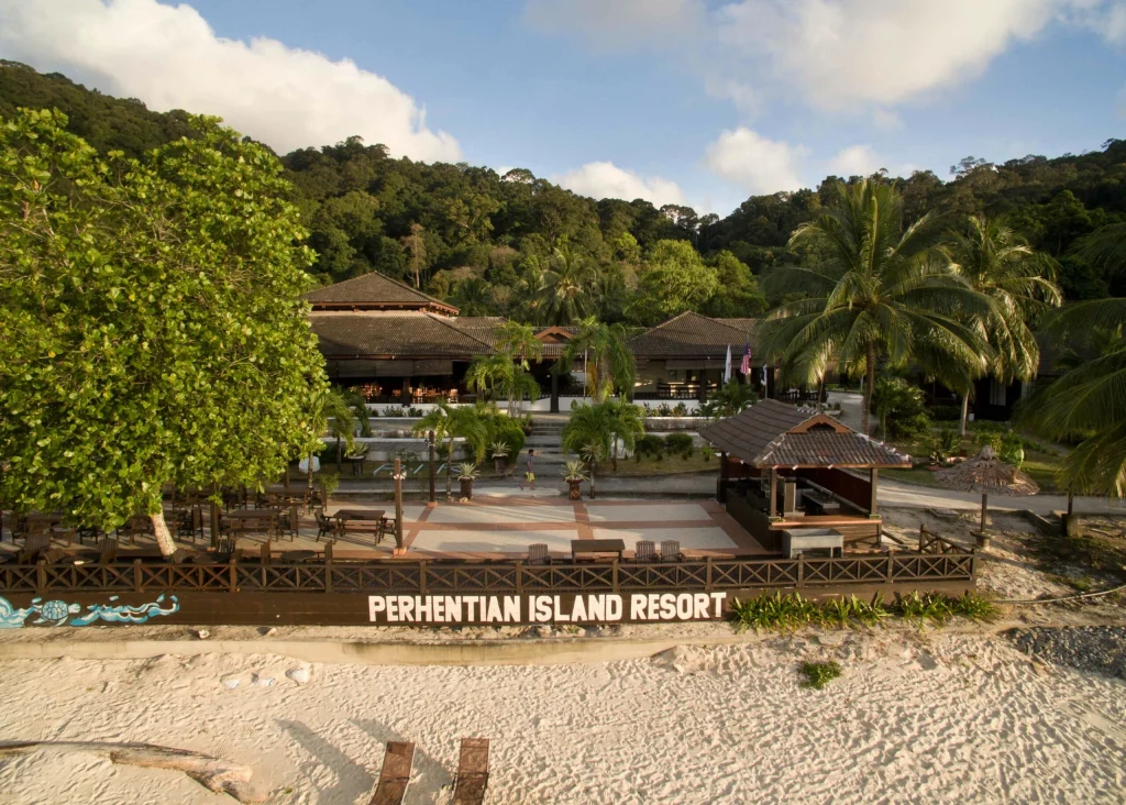 pulau yang tidak berhenti dan sentiasa terapung